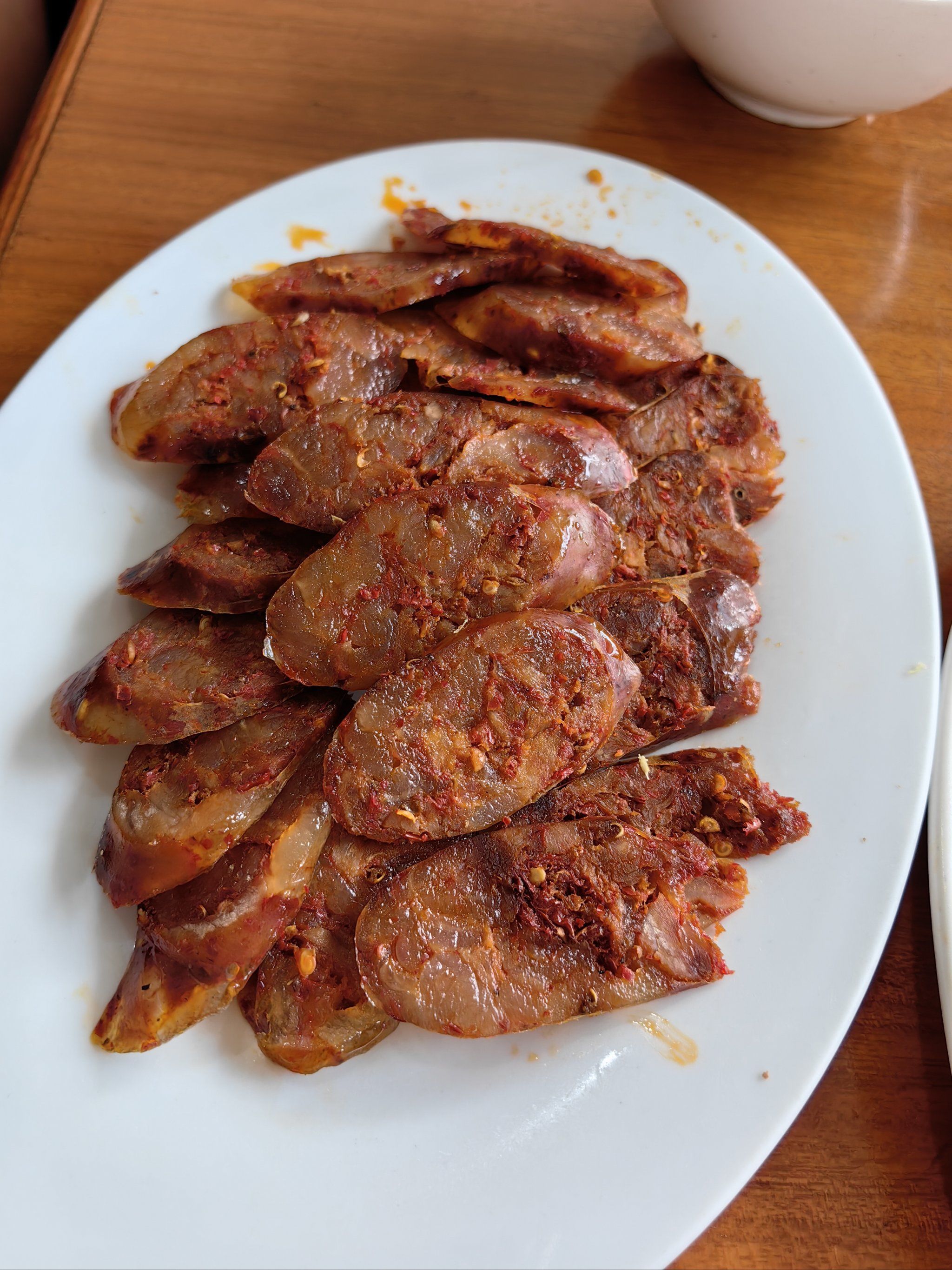 凉拌鸡,凉拌猪肝,凉拌猪头肉都各有特色,虽然同为凉拌菜,但每样菜的