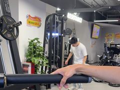 -超鹿运动(达信大厦店)