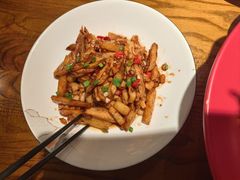 -爱碗亭·鲜炒湖南菜(壹城中心店)