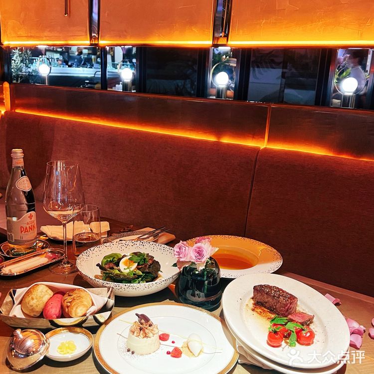 [礼花]北京探店｜京城氛围天花板，藏在西单大悦城的牛排家❗ 