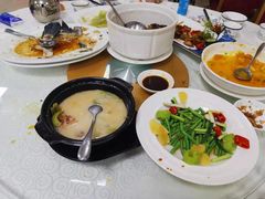 -合和美食馆(壹村东心岭2巷店)