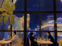 -LENBACH兰巴赫西餐啤酒坊(大连东港店)