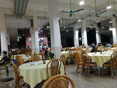 大堂-标记美食新鲜猪杂(兴南大道店)
