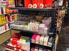 -酷乐潮玩(金桥国际店)