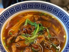 -沪西老弄堂面馆(定西路店)