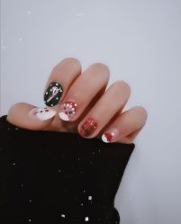 -爱小小美甲美学