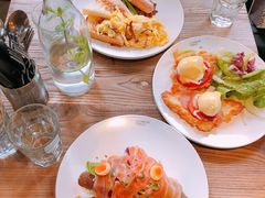 -Common Table · Brunch & Coffee