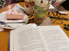 -西西弗书店&矢量咖啡(壹方购物中心店)