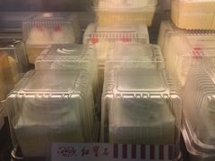 -红宝石·鲜奶小方·海派西点房(浦三店)