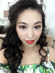 -红馆妆造(中央大街店)