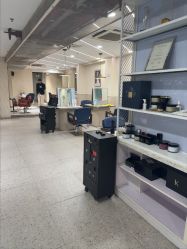 -PE SALON