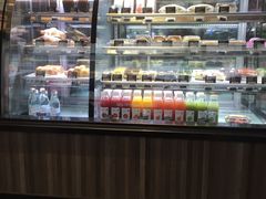 面包甜点陈列柜-COSTA COFFEE(深圳中洲店)