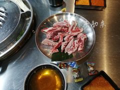 -哈哈碳都·牛肋条无限自助烤肉(台江万达店)