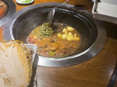 -万里闯关东铁锅炖菜馆(高新旗舰店)