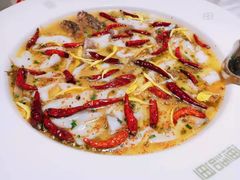 -渔语鱼酸菜鱼新川菜(来福士店)