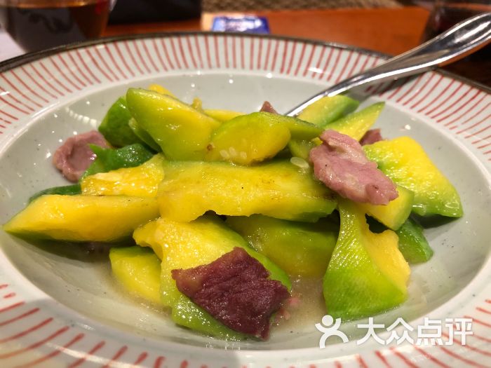 甘思咪哚云南艺术餐厅(优托邦科学大道店)腊肉洋芋柿饼瓜图片 - 第1张