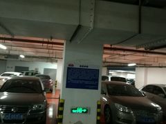 -苏宁电器广场·停车场