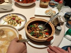 -八府香鸭·啫啫煲(华山路店)