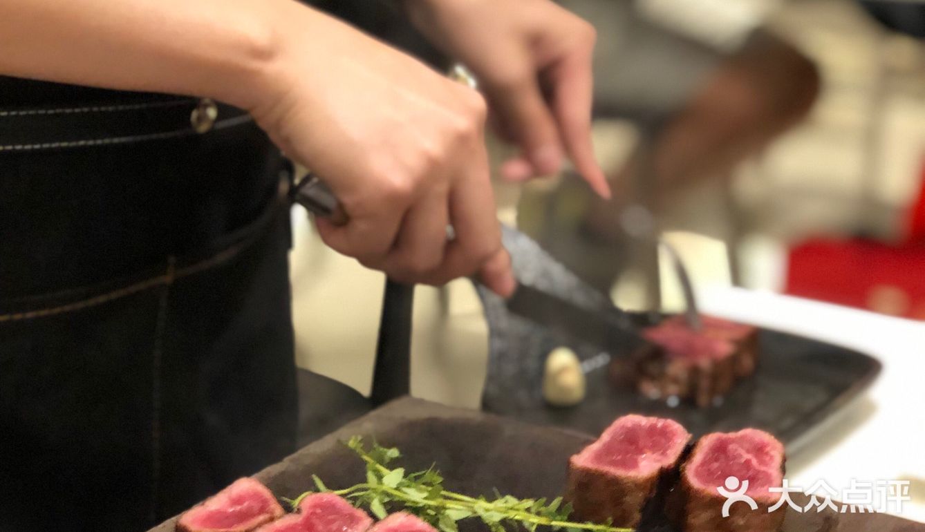 N刷这家牛排🥩他们家已经开了6⃣️年啦~依旧没让我失望~ [调皮]