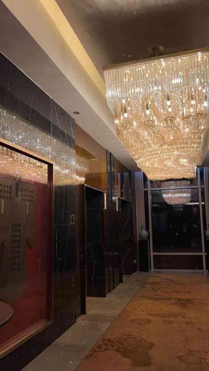 南京世茂滨江希尔顿酒店·明轩中餐厅-"在这家酒店参加公司聚餐,婚宴