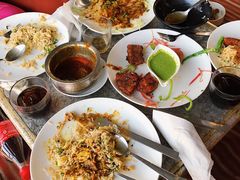 -Lake Shore Hotel & Restaurant