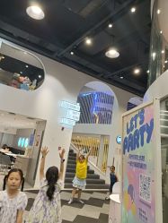 -MINI MARS 脚下的城市乐园·餐饮·派对(静安江宁店)