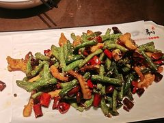 -东口码头·烧鸽子·鱼头泡饼·地方菜(金鹰悦城店)