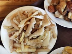 -东巴谷野生菌火锅餐厅