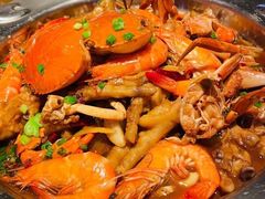 -胖哥俩肉蟹煲(华贸店)