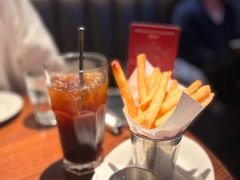 黑松露蛋黄薯条-Chili's Cafe&Bar奇利斯(滨江店)