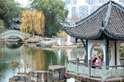 点击看大图 -角色婚纱摄影(中心店)