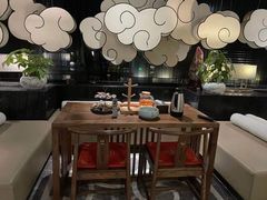 -新盈光·云会所(百丈东路店)