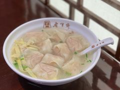 刀鱼馄饨-老半斋(福州路店)