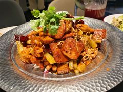 -辣尚瘾·烤鱼·新川菜(牡丹园直营店)