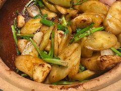 -八府香鸭·啫啫煲(华山路店)