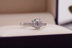 IMG_8602-威德钻石-克拉钻大本营(南京东路店)