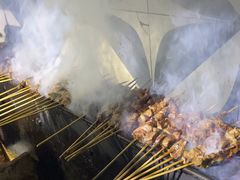 -劳动公园新疆人烤腰子