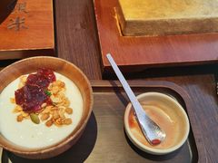 -银米·云南传统过桥米线(双廊黑金冠店)