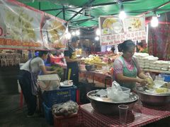 -芒果糯米饭摊子