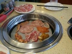 -鑫海汇海鲜烤肉火锅自助(七彩城店)