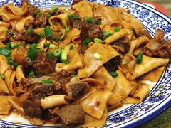 -壹阁胡羊焖饼(特色小吃街店)