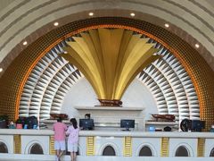 -碧中海汤泉汗蒸酒店