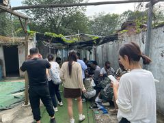 -东湖小天池真人CS彩弹野战基地
