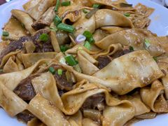 -壹阁胡羊焖饼(特色小吃街店)