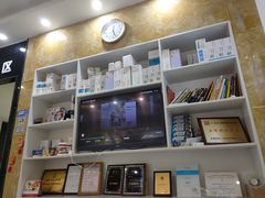 -雅致口腔门诊部(五羊邨地铁店)