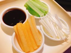-韵秋荷(宝山龙湖天街店)