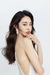 -易摄影婚纱摄影工作室