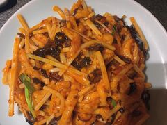 鱼香肉丝-北平盛世·新京菜·北京烤鸭(劲松·双井店)