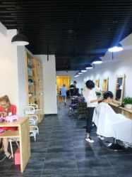 -明洞造型精品烫染