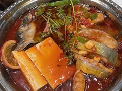 -老滇山寨•云南特色菜•地方菜•民族风情歌舞表演(金碧店)